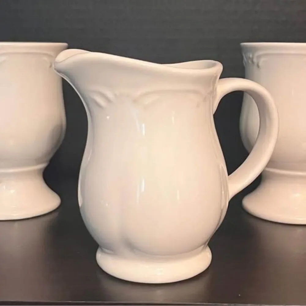 Vintage Farmhouse Cottage Core Pfaltzgraff Gazebo Stoneware White Mugs & Creamer